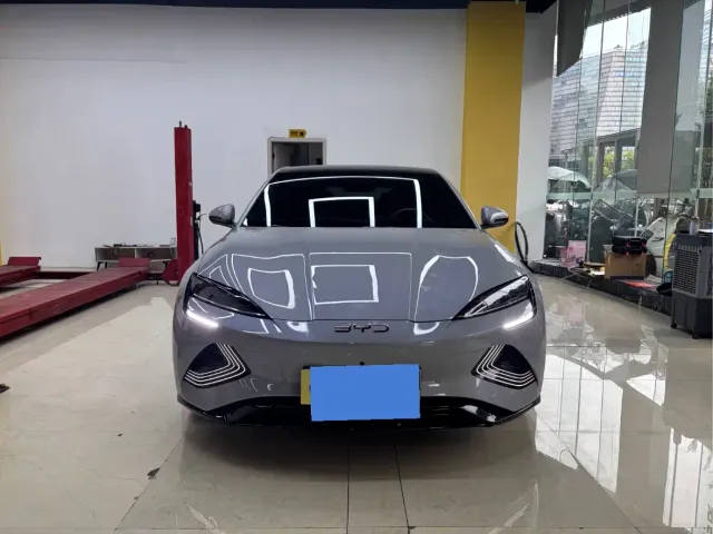 BYD Seal — Фото автомобиля 2