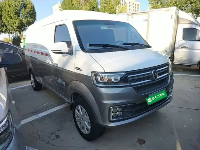 Jinbei New Hiace S — Фото автомобиля 3
