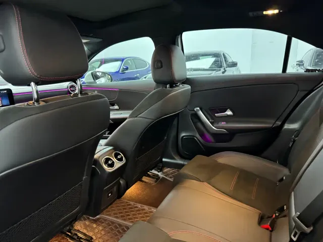 Mercedes-Benz A-Class — Фото автомобиля 10