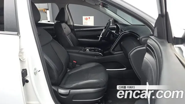 Hyundai Tucson Tucson (NX4) Дизель 2.0 2WD — Фото автомобиля 10