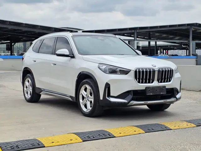 BMW X1 — Фото автомобиля 3
