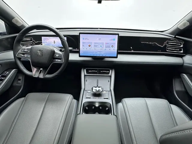 BYD Qin L — Фото автомобиля 18