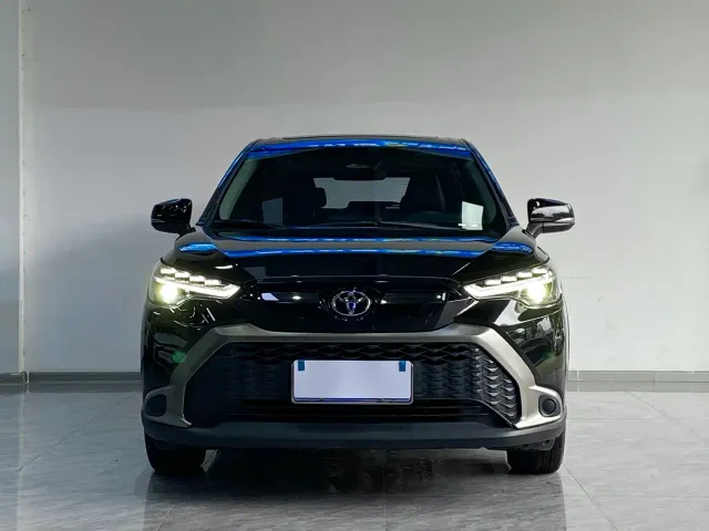 Toyota Frontlander — Фото автомобиля 3