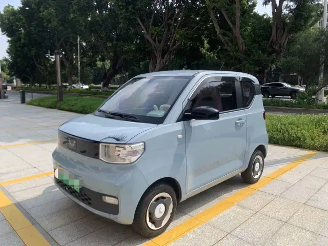 Фотография автомобиля — Wuling Hongguang Mini EV