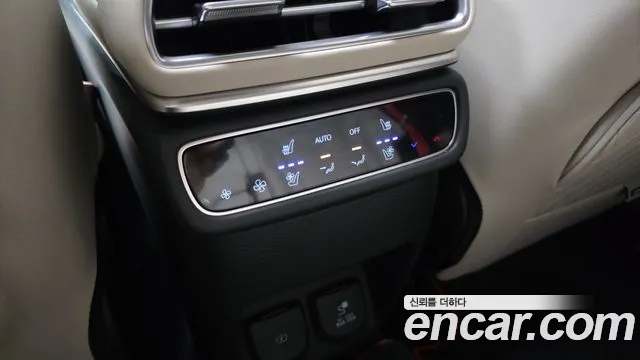 Genesis GV80 — Фото автомобиля 27