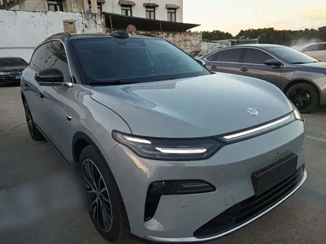 Leapmotor C11 — Фото автомобиля 3