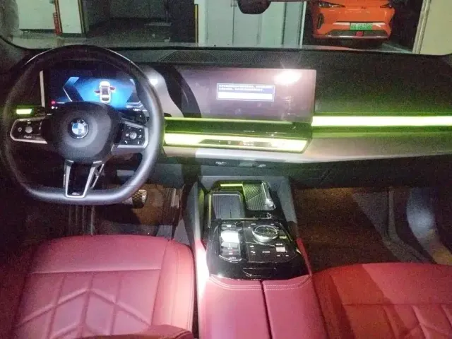 BMW 5 Series — Фото автомобиля 12