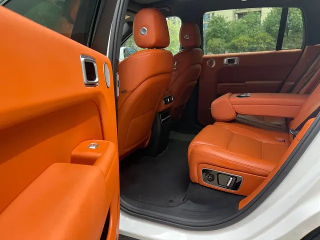 Li Auto L7 — Фото автомобиля 8