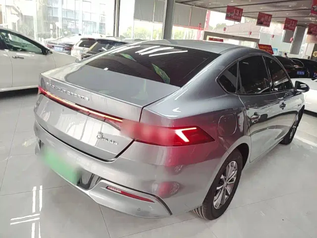 BYD Qin PLUS — Фото автомобиля 6