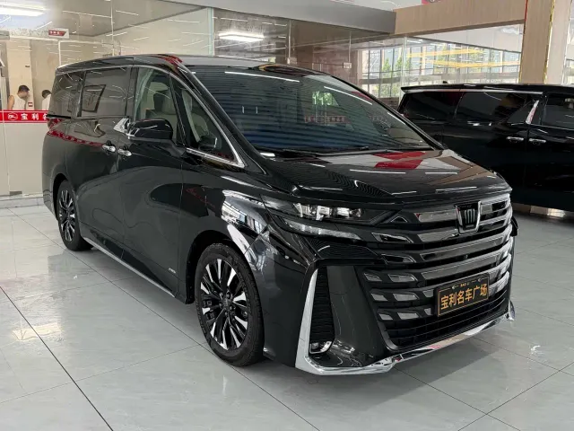 Toyota Vellfire — Фото автомобиля 3