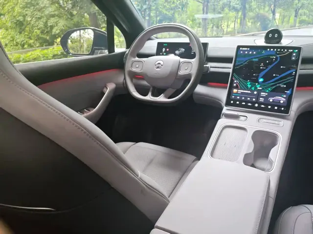 Nio EC6 — Фото автомобиля 15