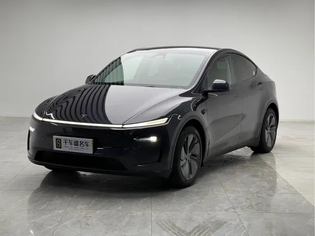 Фотография автомобиля — Tesla Model Y