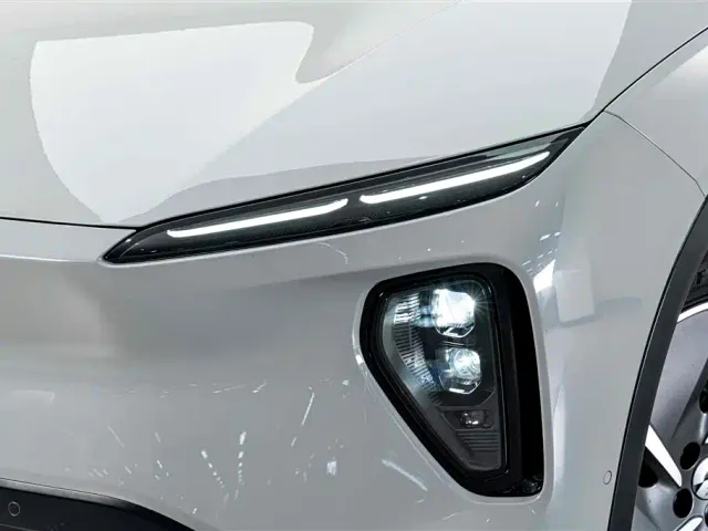 Nio ES6 — Фото автомобиля 4