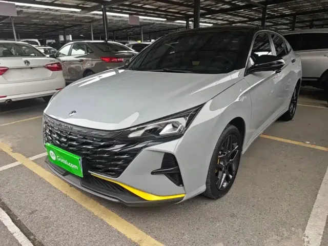 Фотография автомобиля — Dongfeng Yixuan