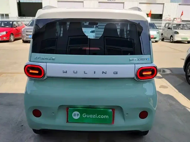 Wuling Hongguang Mini EV — Фото автомобиля 5