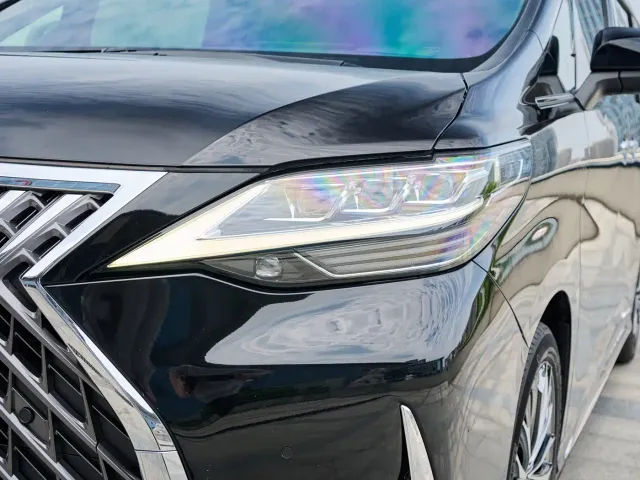 Lexus LM — Фото автомобиля 6