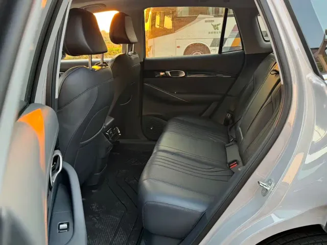 Geely Galaxy E5 — Фото автомобиля 6
