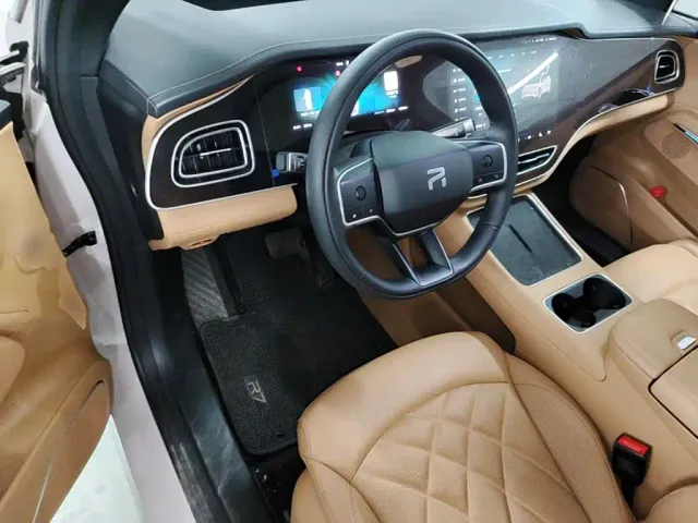 Roewe Feifan R7 — Фото автомобиля 15