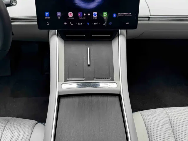 Luxeed S7 — Фото автомобиля 11