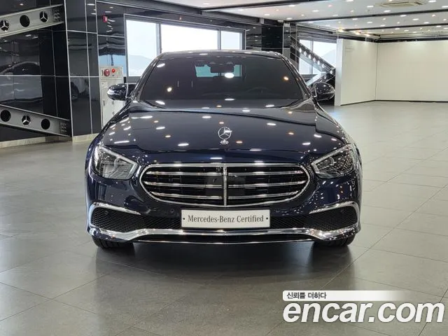 Mercedes-Benz E-Class E-класс W213 E350 4MATIC Exclusive — Фото автомобиля 2