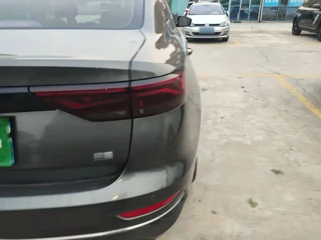 Geely Emgrand — Фото автомобиля 7