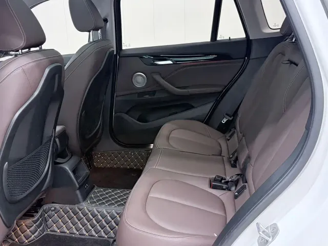 BMW X1 — Фото автомобиля 16