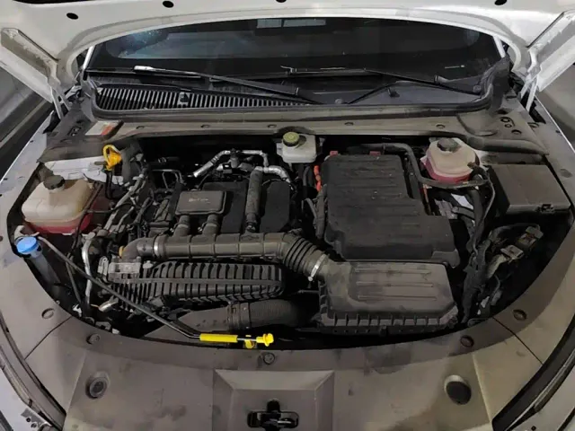BYD Qin L — Фото автомобиля 16