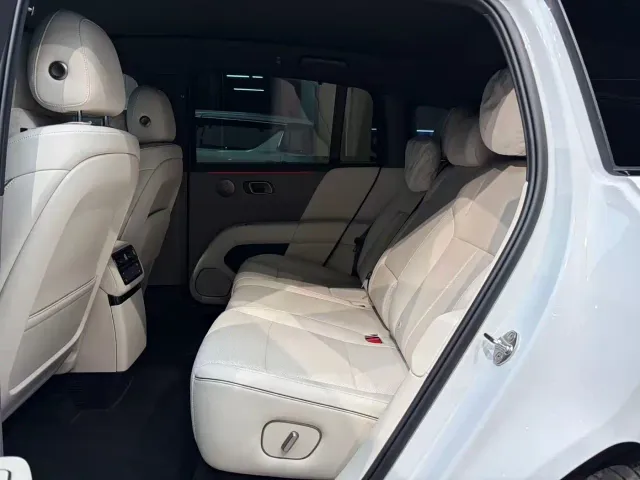 Li Auto i6 — Фото автомобиля 16
