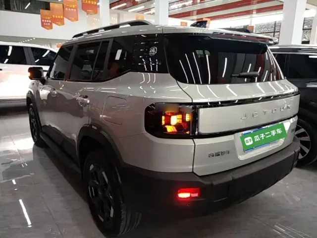 Jetour T1 — Фото автомобиля 4