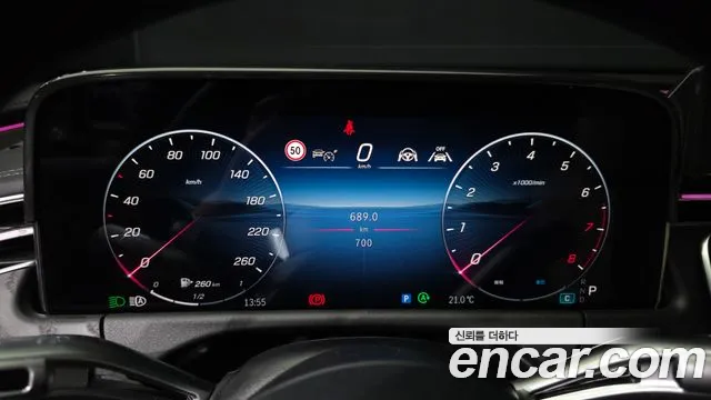 Mercedes-Benz E-Class — Фото автомобиля 8