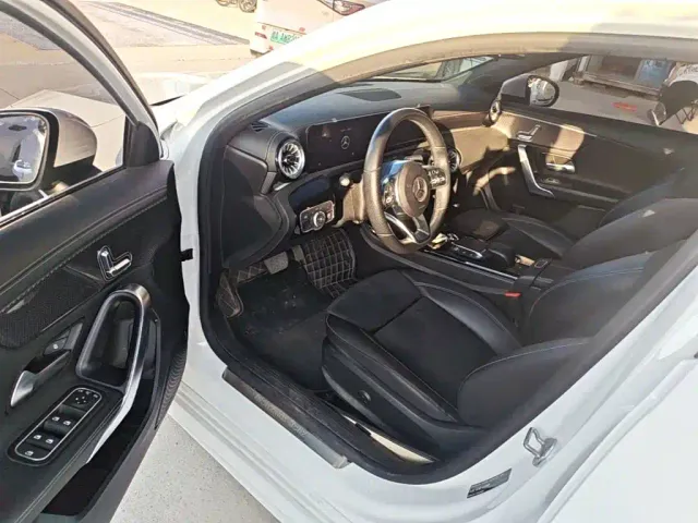 Mercedes-Benz A-Class — Фото автомобиля 15