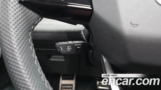 Audi SQ6 e-tron — Фото автомобиля 18