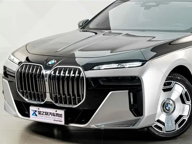 BMW 7 Series — Фото автомобиля 2
