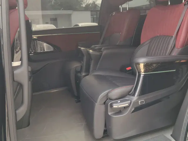 GAC Trumpchi M8 — Фото автомобиля 5