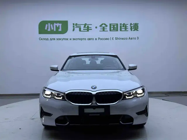 BMW 3 Series — Фото автомобиля 2