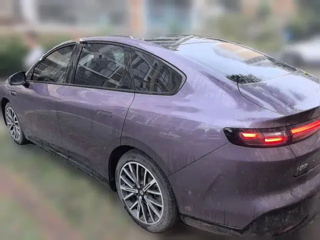 Leapmotor B01 — Фото автомобиля 4