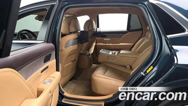 Genesis G90 Бензин 3.5 турбо AWD — Фото автомобиля 12