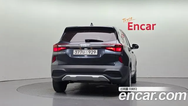 Kia Seltos — Фото автомобиля 4