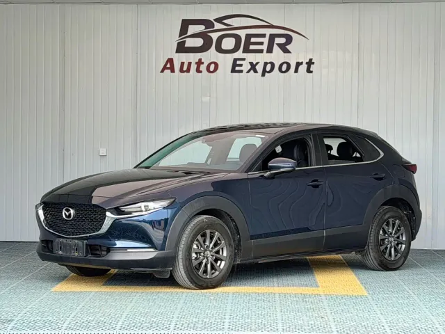 Фотография автомобиля — Mazda CX-30