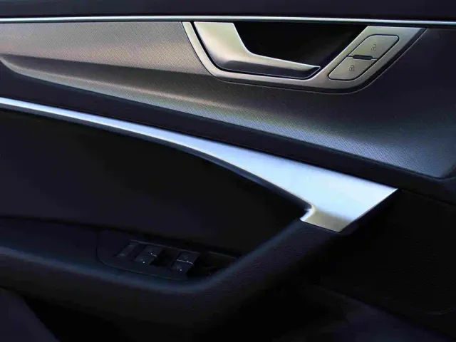 Audi A6L — Фото автомобиля 7