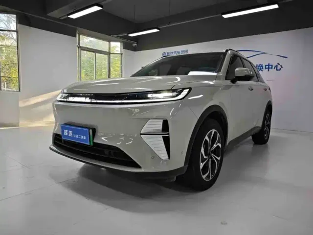 Фотография автомобиля — Haval Xiaolong MAX