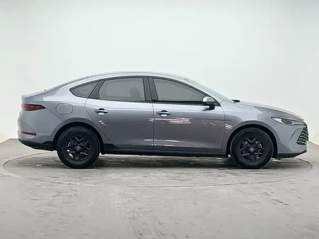 BYD Qin PLUS — Фото автомобиля 3