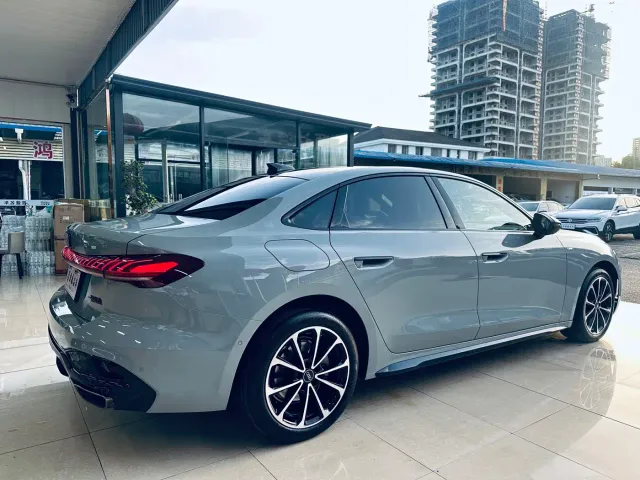 Audi A5L — Фото автомобиля 9