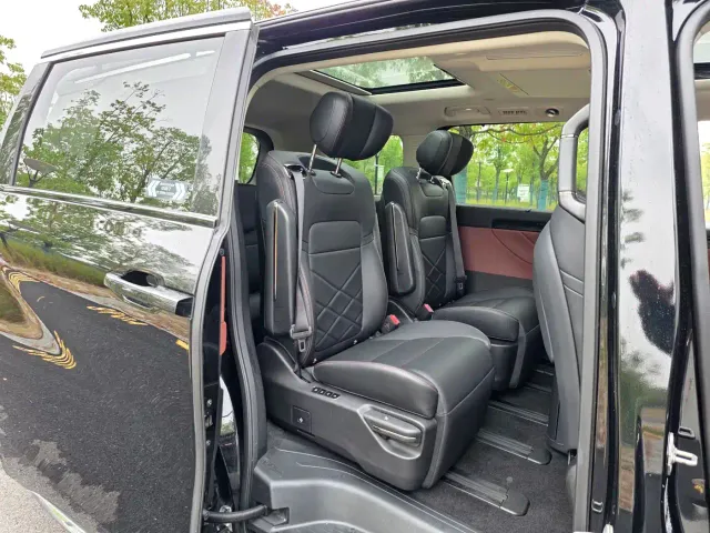 GAC Trumpchi E8 — Фото автомобиля 12