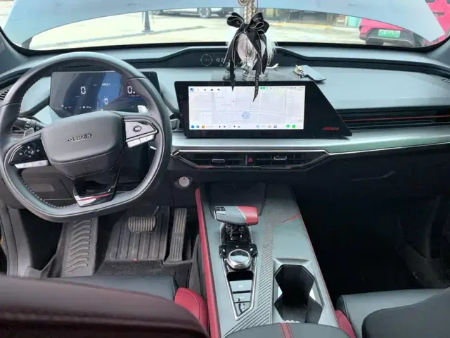 Changan Z6 — Фото автомобиля 12