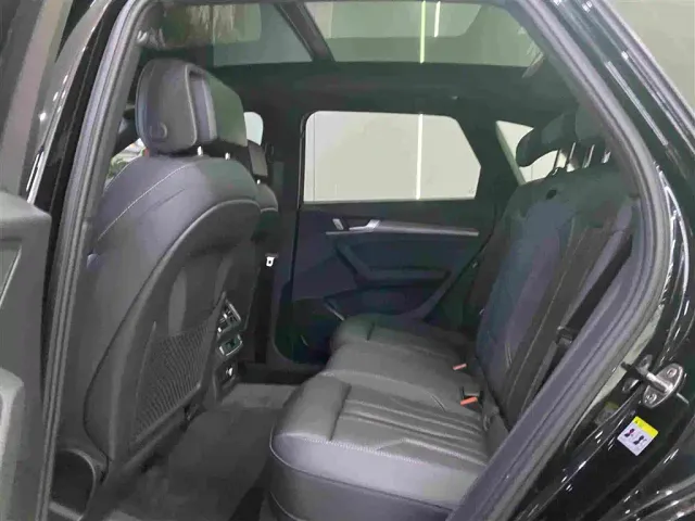 Audi Q5L — Фото автомобиля 7
