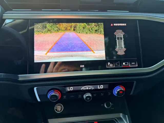 Audi Q3 — Фото автомобиля 14