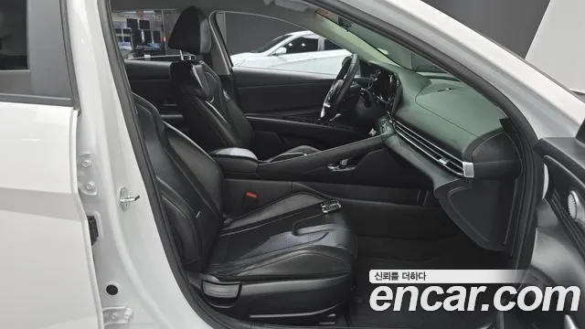 Hyundai Avante CN7 — Фото автомобиля 26