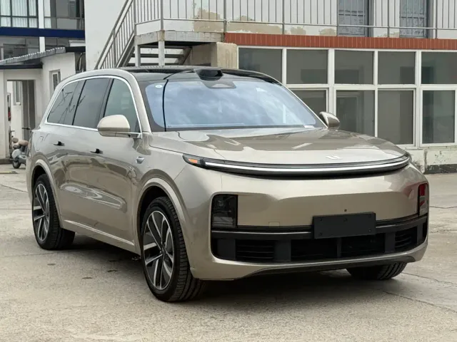 Li Auto L9 — Фото автомобиля 2
