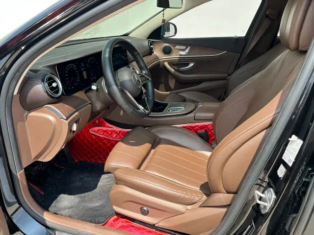 Mercedes-Benz E-Class — Фото автомобиля 6